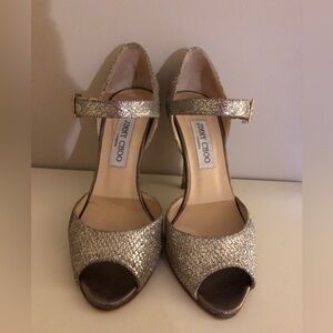 Jimmy Choo beautiful glitter shoes! Perfect for any occasion or none at all 😇